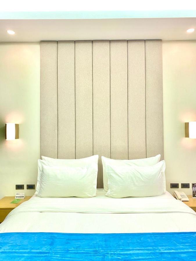 Bravo Tanauan Hotel Luaran gambar